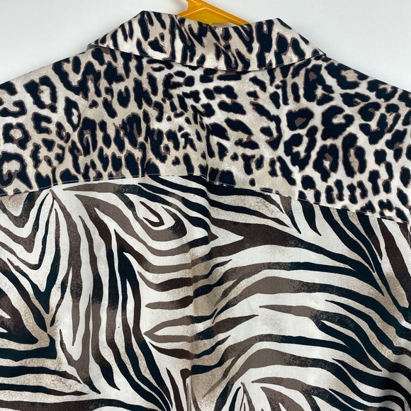 Chico's Leopard Print Button Down Tunic 1 - Picture 9 of 10